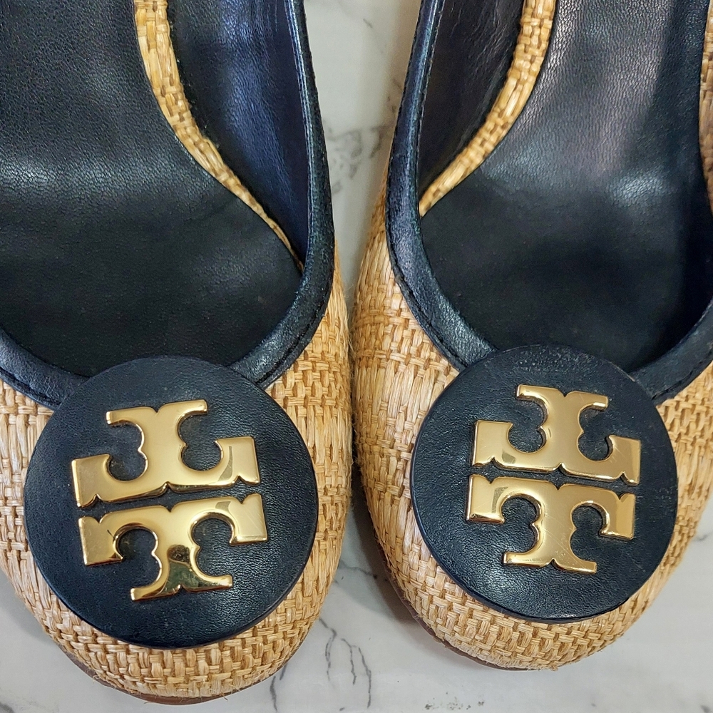 TORY BURCH Sally Raffia Straw Wedge Pump Stacked Heels Navy Blue, Size 9.5 M - Picture 5 of 9